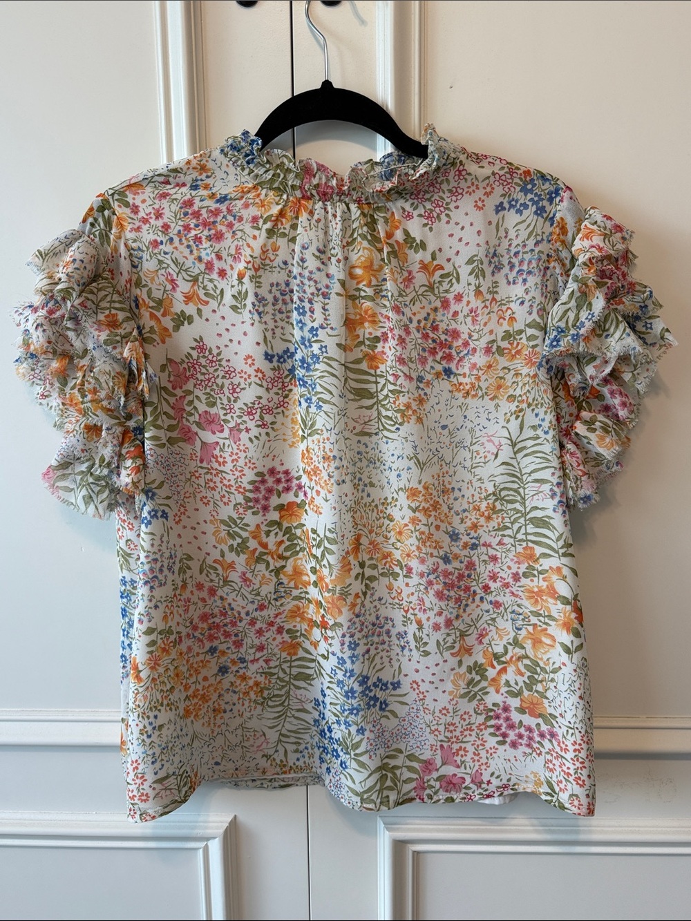 Sugarlips White Floral Ruffle Sleeve Blouse
